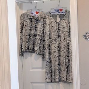 St John knit sleeveless dress sz8 with jacket sz6 black snake design knee length